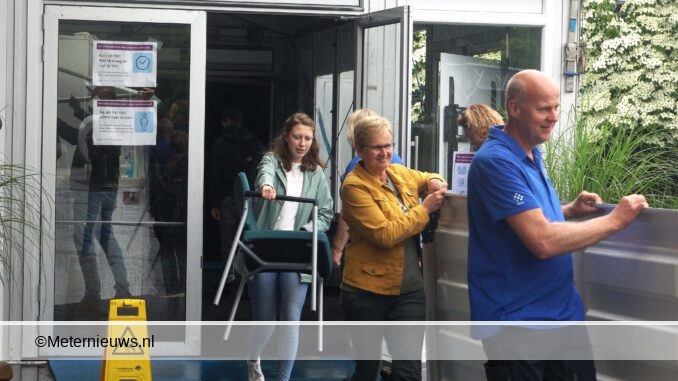ziekenhuis assen breekt triagetent af