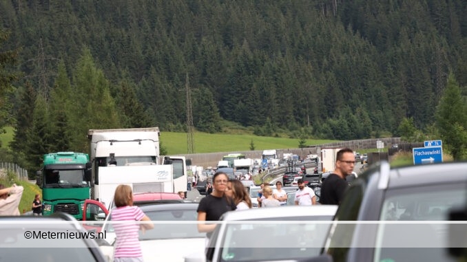 zwarte zaterdag op A10 Oostenrijk Flachauwinkl7