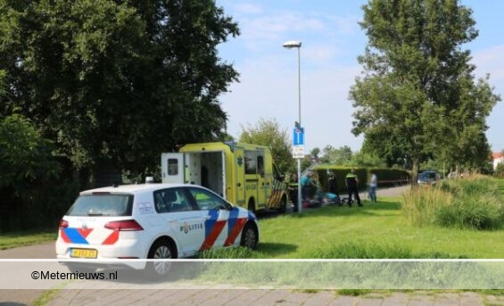 Bromfietser valt en raakt ernstig gewond in Groningen3