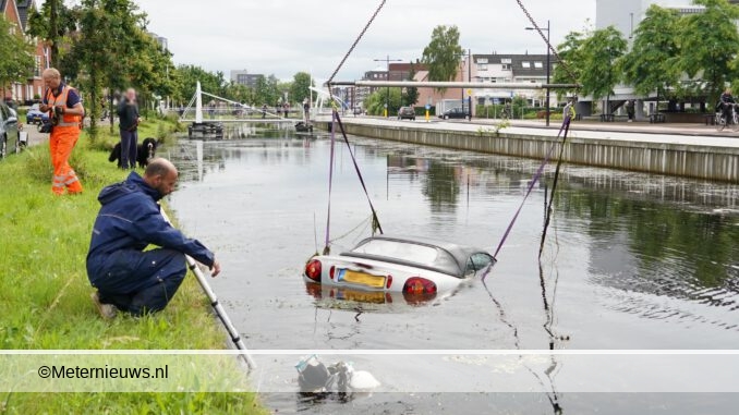 auto te water in Assen