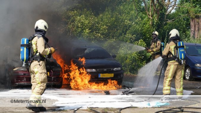 auto's in de brand in de Coevorden