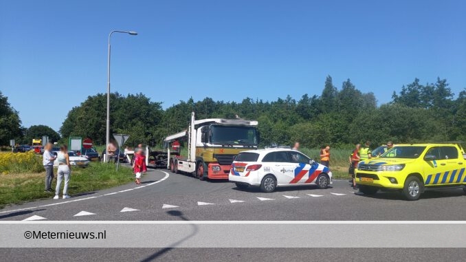 vrachtwagen blokkeerd afrit A7 Boerakker