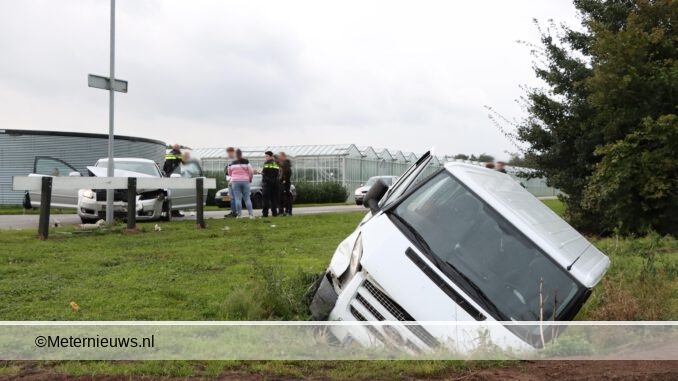 busje auto botsing Klazienaveen