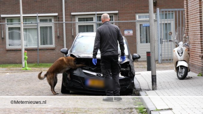 sporen onderzoek auto in Hoogeveem