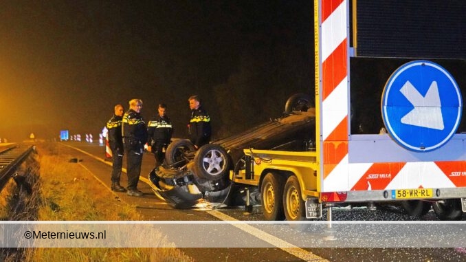 Dissel pijlwagen doorboort auto op n34 Drentse Erm6