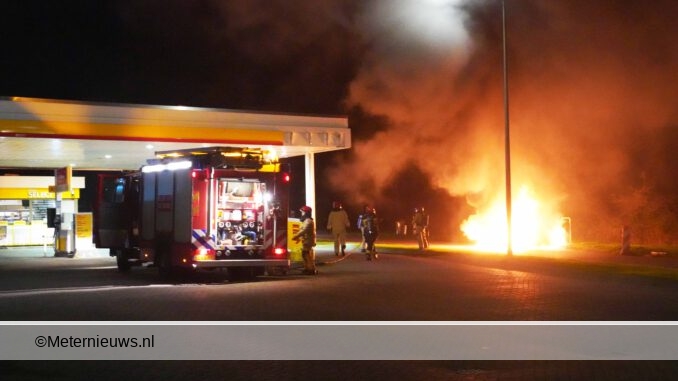 autobrand bij tankstation A28 bij Groningse Haren4