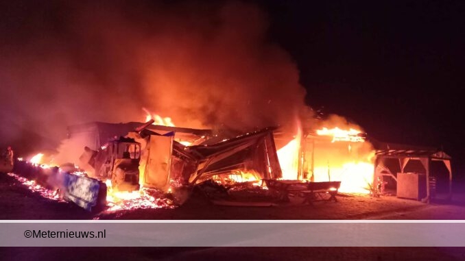 schuur afgebrand in Opende
