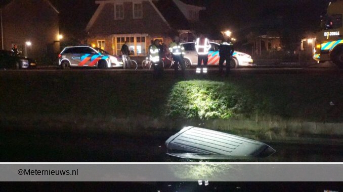 bedruijfsbusje te water in Smilde