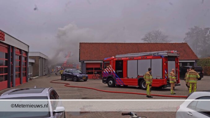 brandgemeentewerfbijbrandweerkazerbneinStaphorst