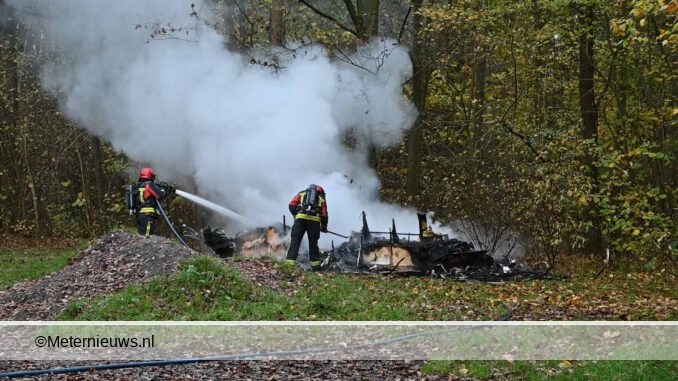 caravan afgebrand in Beerta