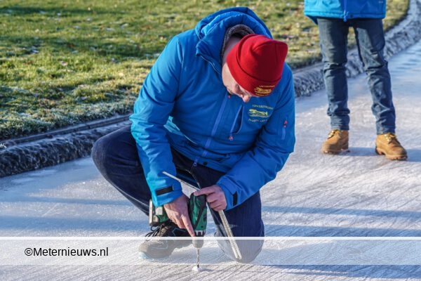 noordlaren ijs dik genoeg voor marathon natuurijs