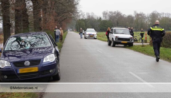 Fietsster gewond na aanrijding in Odoornerveen. Fietsster gewond na aanrijding in Odoornerveen.