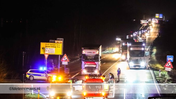 vrachtwagen personenauto ongeval Duitse meppen