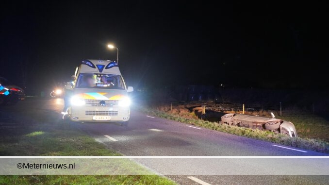 auto sloot in Veeningen