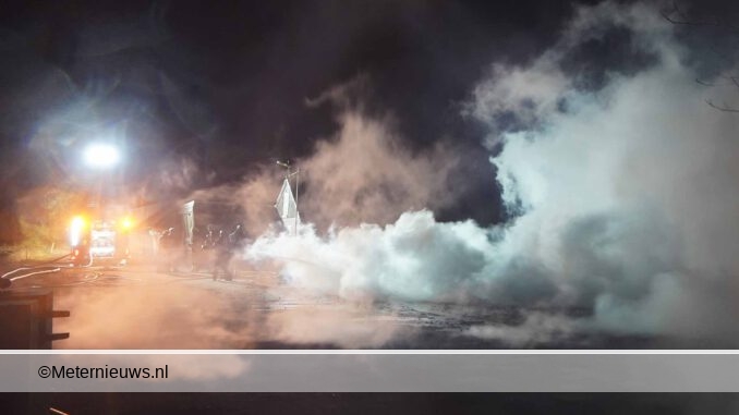 voormalige kantine in brand in Elim
