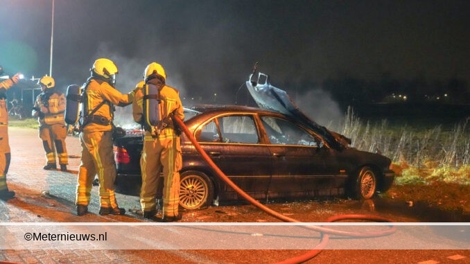 auto in brand brandstichting Annen2