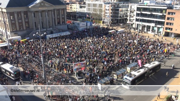 demonstratie tegen Russische inval in oekraine in Groningen