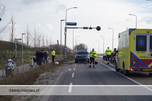 Scooterrijder zwaar gewond na aanrijding in Groningen.