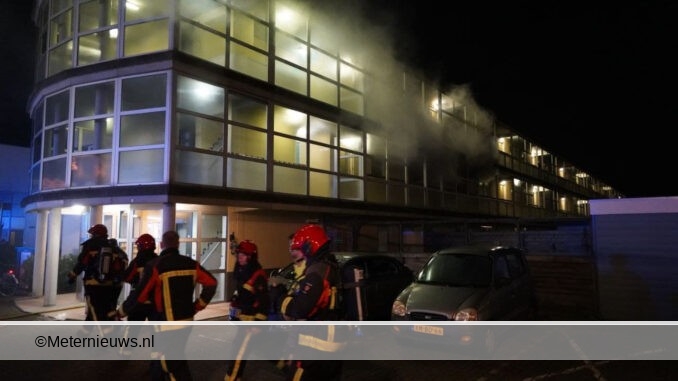 senioren complex ontruimd in Hoogkerk brand
