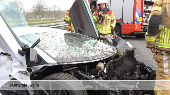 Lamborghini van half miljoen crasht op A28 bij Rouveen3
