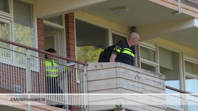politievaltwoningbinnencybercrimeonderzoekAssen