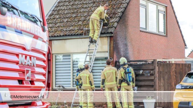 schuttingbrandNieuwAmsterdam