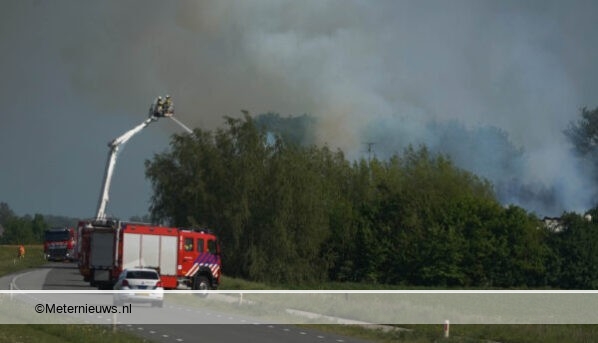 vboerderij afgebrand in Kampen