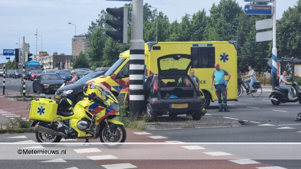 Gewonden na ongeval op kruising Groningen.