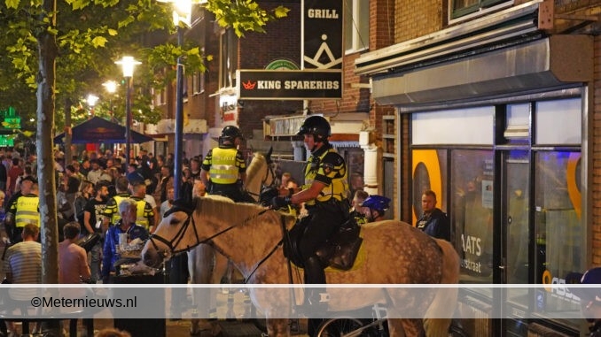 Tt nacht gezellig druk