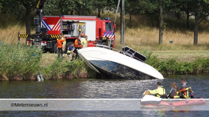 bootomgeslagen4personentewaterSappemeer