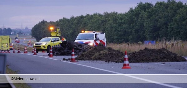 Meerdere auto’s betrokken ongeval afvaldumping A7 Midwolde.