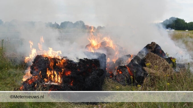 strobalen in de brand a28 Hooghalen