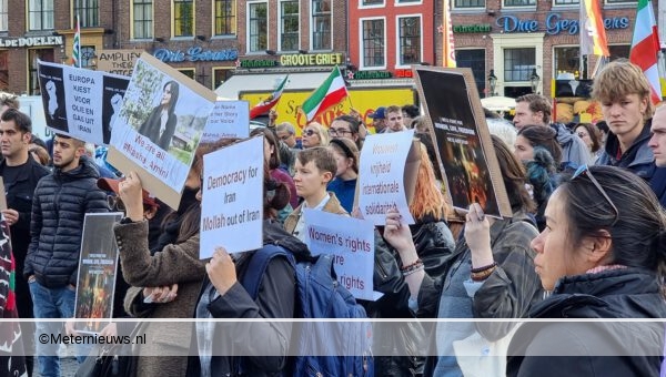 Demonstratie voor vrouwenrechten Iran Groningen