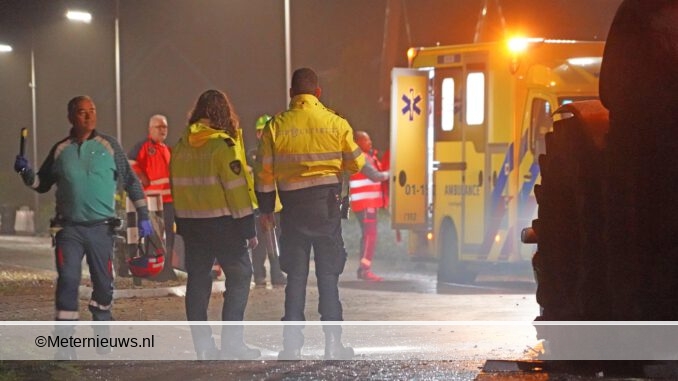 Frontale ernstige aanrijding Mist tractor auto Ter Apel5