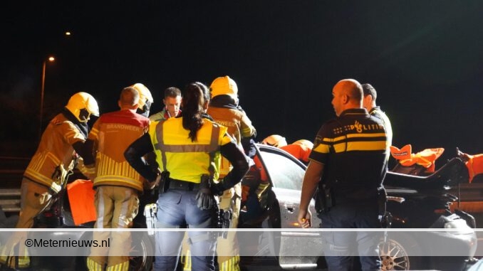 brandweer knipt slachtoffer uit auto A28 lankkhorst staphorst