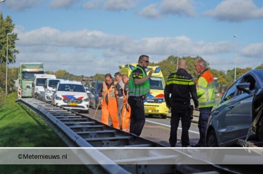 Kettingbotsing 5 auto’s en gewonde op de A28 Spier Hoogeveen.