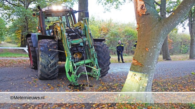 tractor tegen boom Ijhorst