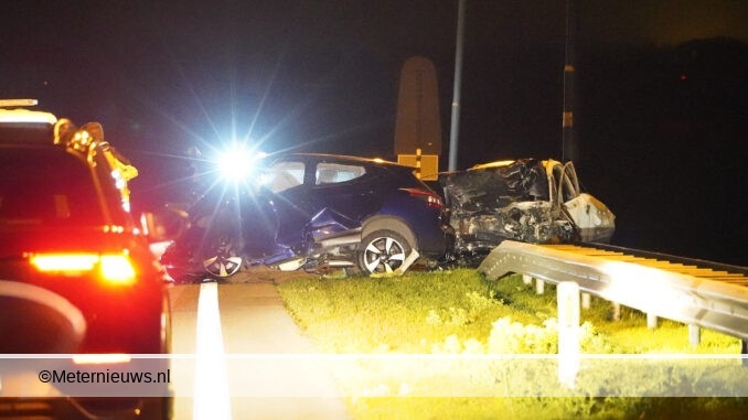 drie doden na frontale aanrijding N50 Kampen politieachtervolging3