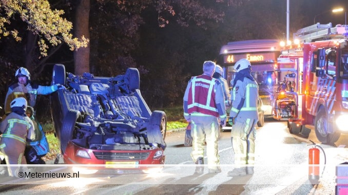 auto op de kop in Erica