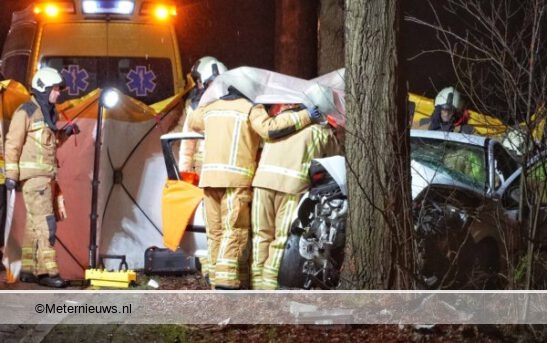 Twee gewonden en beknelling na ongeval Zuidwolde. Twee gewonden en beknelling na ongeval Zuidwolde.