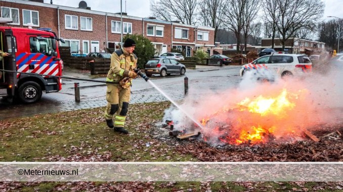 vreugdevuur snel geblust in Emmen