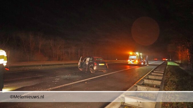 auto glijdt van de weg a32Nijeveen