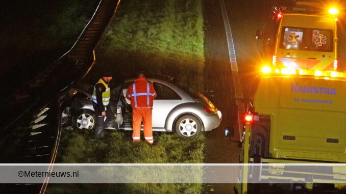 auto vangrail A28 Hooghalen