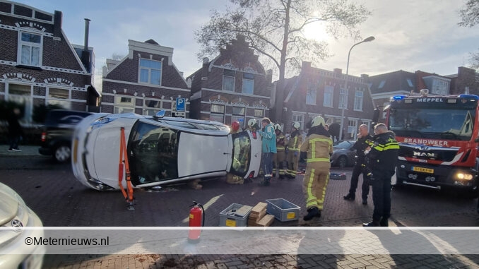 auto op de kant Meppel