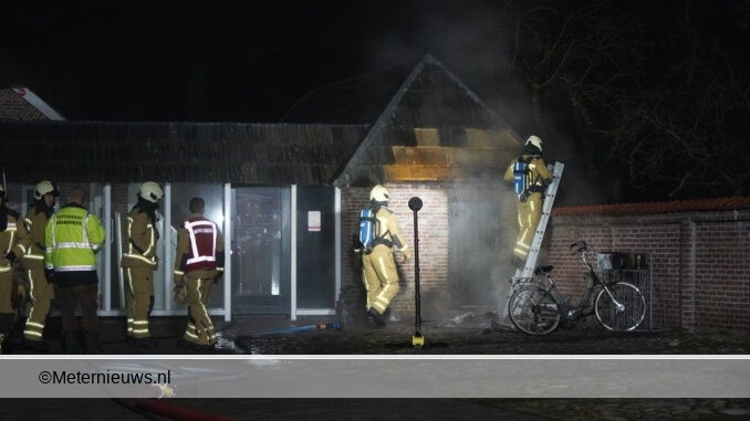 brand bij Buitenherberg Ter Linde in Linde