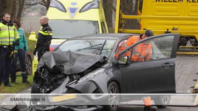 ongeval auto boom Assen