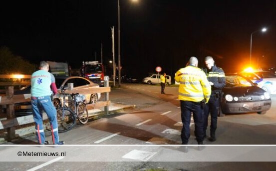 Fietser gewond na aanrijding in Westerbroek. Fietser gewond na aanrijding in Westerbroek.
