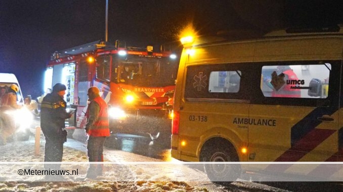 ongevallen door gladheid op de N34 bij Dalen