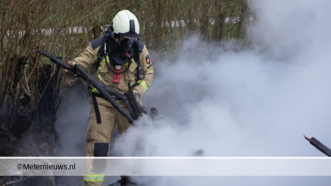 schuur afgebrand in Valthe