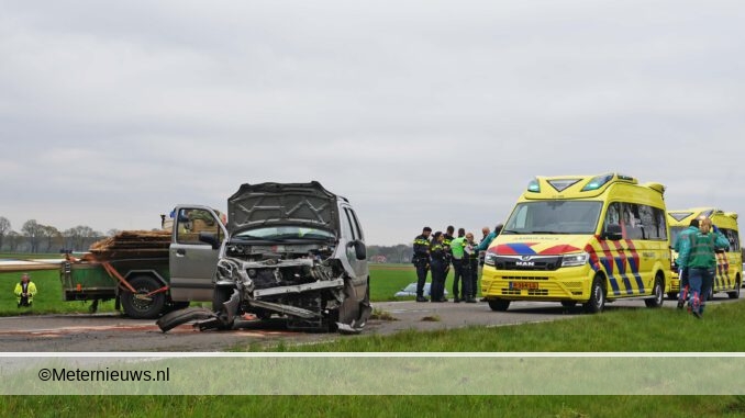 vier gewonden na ongeval Pesse n375
